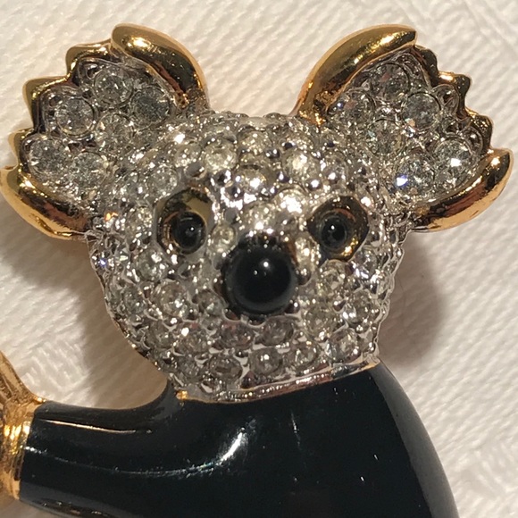 D'ORLAN KOALA BLACK ENAMEL AND CRYSTAL BROOCH - Picture 4 of 12